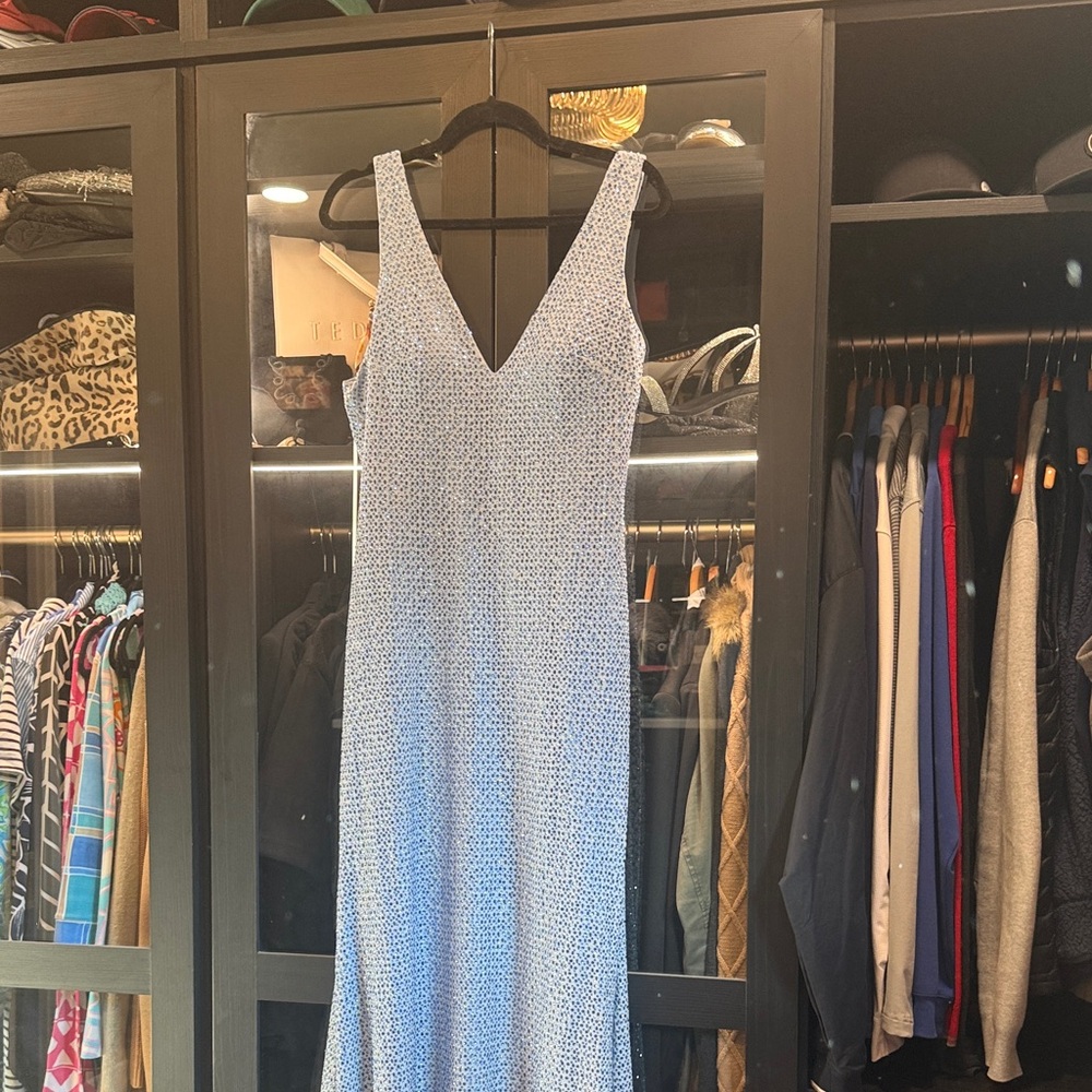 Alyce Paris Powder Blue V-Neck Sleeveless Maxi Dress